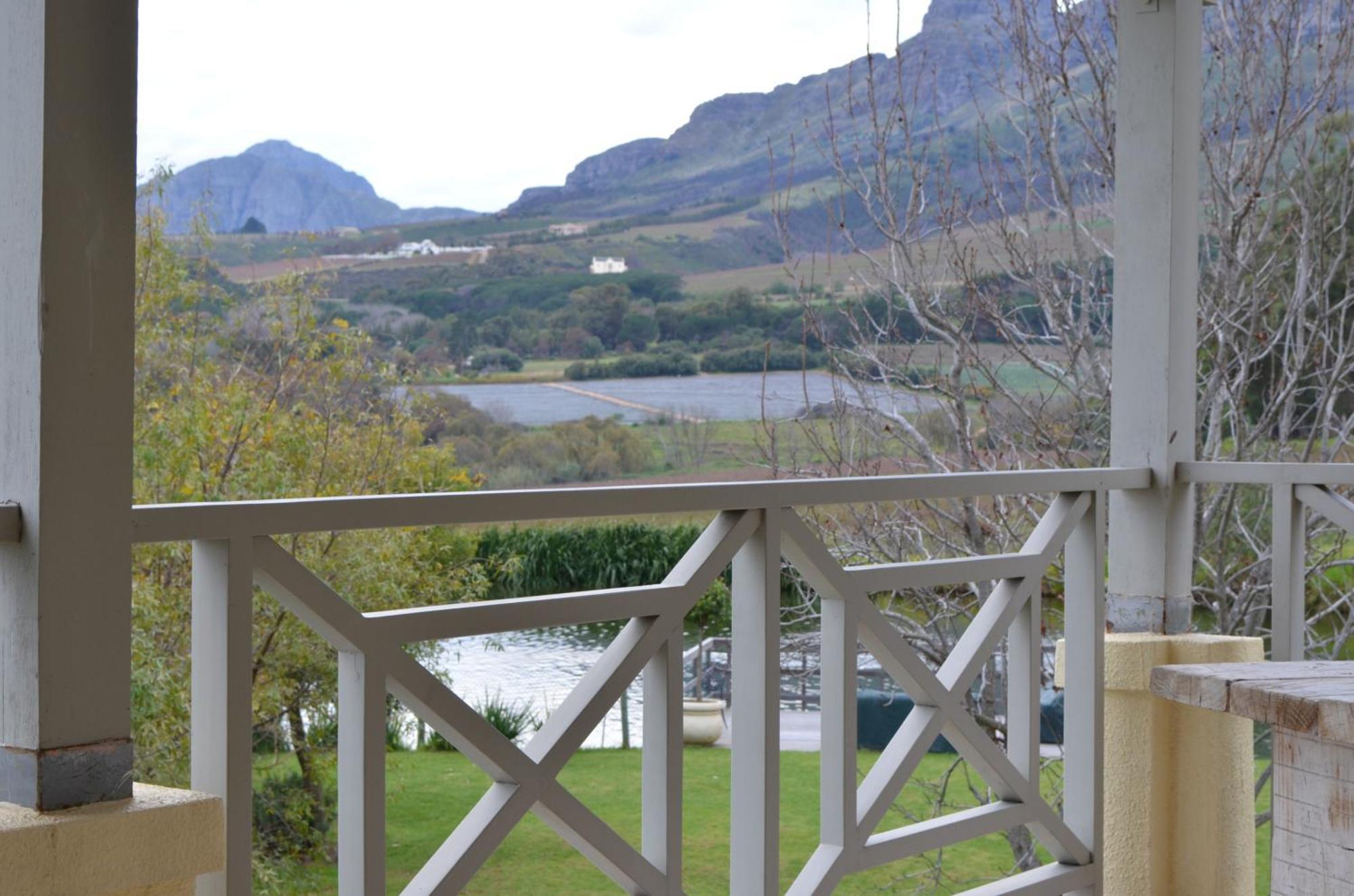 In The Vine Country Manor Guesthouse 스텔렌보스 외부 사진